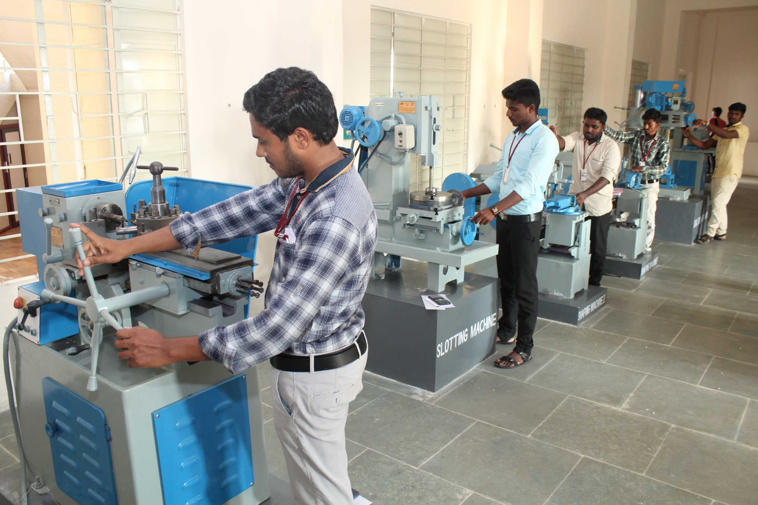 Chendhuran College of Engineering and Technology Pudukkottai Infrastructure photo 8